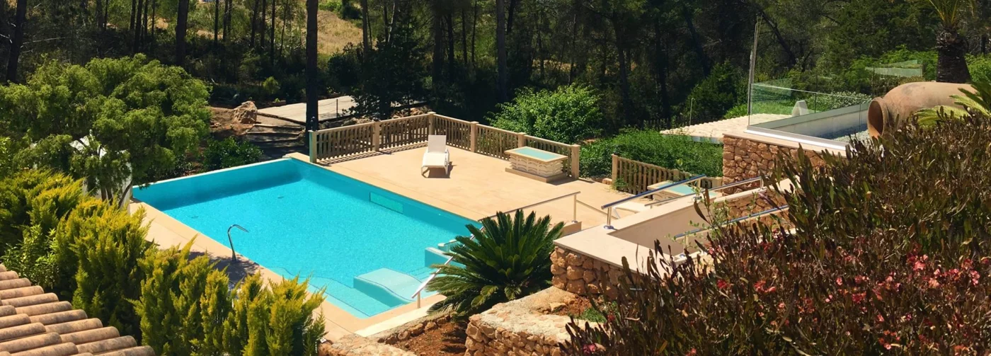 Apartamentos Pinosol — Santa Eulalia del Río, Ibiza